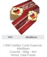 1.000 Cartões Corte Especial - 48x88mm Couchê - 300g - 4x4 Verniz Total Frente